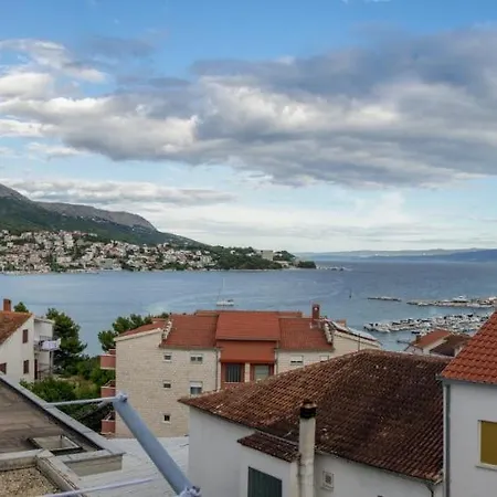 With A Parking Space Stobrec, - 15972 Appartement